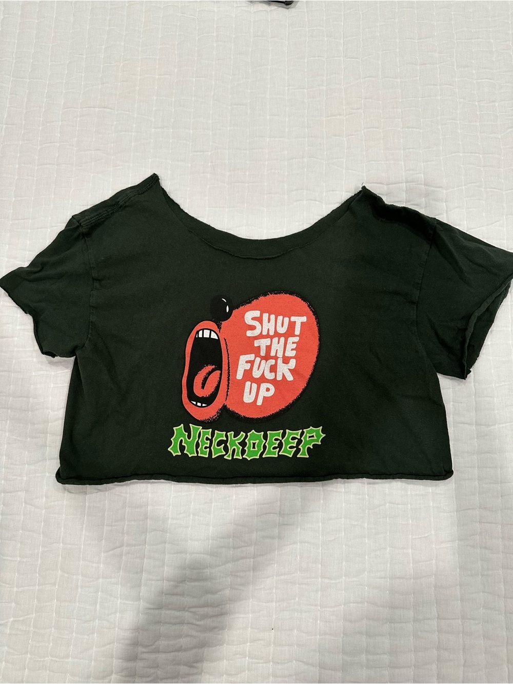 NECK DEEP BAND Crop Top with Red Loud-mouth Print